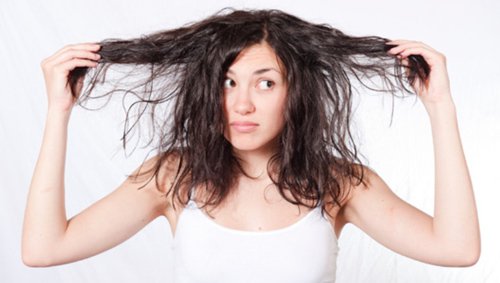Oily-hair-problems-and-remedies